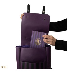 Mochila Cinereplicas Nevermore Academy Morado