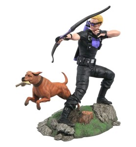 Figura Diamond Select Toys Marvel Gallery Hawkeye Ojo De Halcon Con Perro Diorama