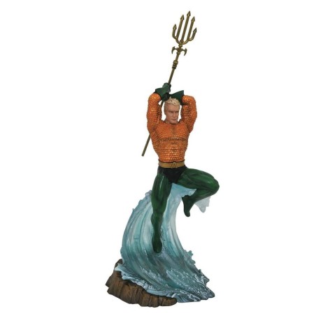 Figura Diamond Collection DC Comics Aquaman Pvc Diorama 23 Cm Gallery