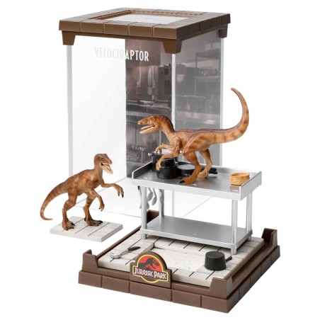 Figura The Noble Collection Jurassic Park Velociraptor Bendyfig Diorama