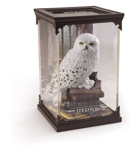 Figura The Noble Collection Harry Potter Criaturas Magicas Hedwig